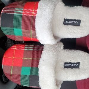 Joe Boxer Christmas slippers